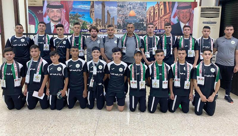 بعثة نادي طارق بن زياد تصل عمان لإقامة معسكر تدريبي بكرة القدم
