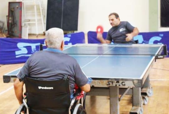 البارالمبية تفتتح بطولة كرة الطاولة فردي بنادي غزة الرياضي