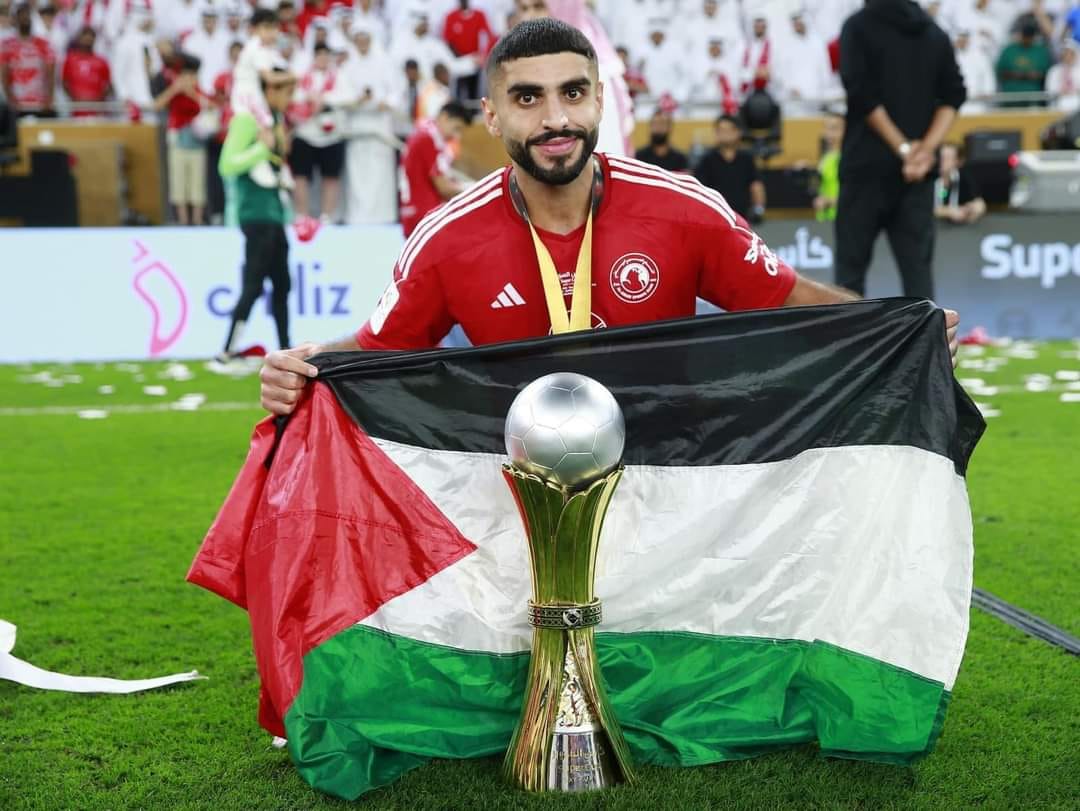 اعب منتخبنا الوطني الفلسطيني علاء الدين حسن، يحقق لقبه الأول مع النادي العربي