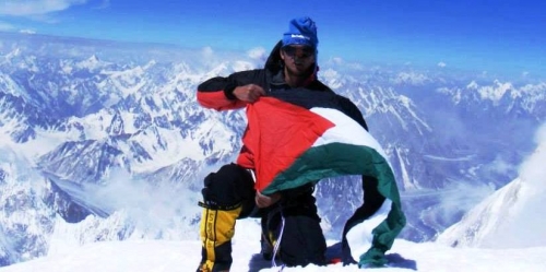 فارجا نشابا تحية فلسطينية لك ... وللمتسلقين الفلسطينيين تعسا لكم