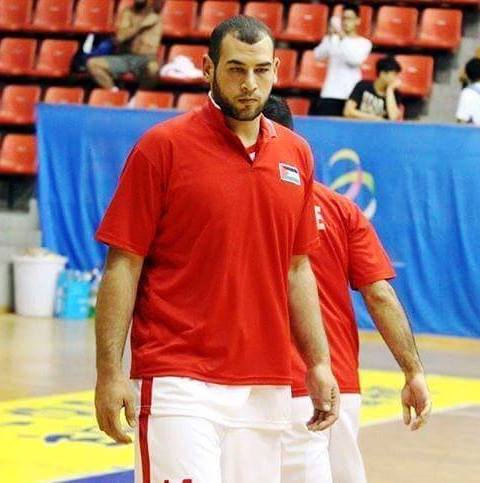 قوات الاحتلال تعتقل لاعب ابداع والمنتخب بكرة السلة حمزة عبد الله