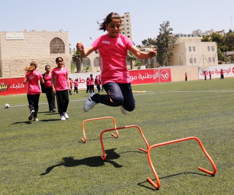 اتحاد كرة القدم يُنظم بنجاح مهرجان عيش أهدافك بإشراف الفيفا في الخليل