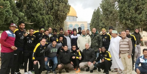السويق العماني: أختتم زيارته لفلسطين بأداء الصلاة في المسجد الاقصى