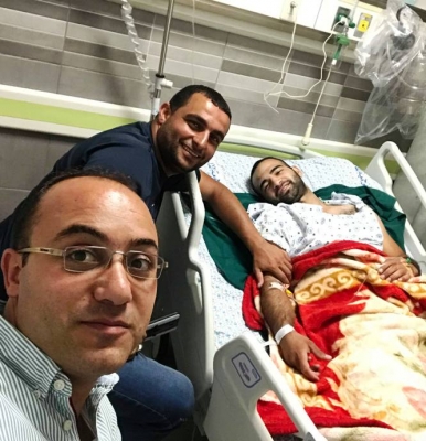 لاعب الموظفين  برج اللقلق احمد شريفة على سرير الشفاء