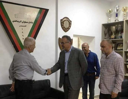 رجل الاقتصاد الفلسطيني د. عبد المالك جابر يحل ضيفا على عميد الاندية المقدسية