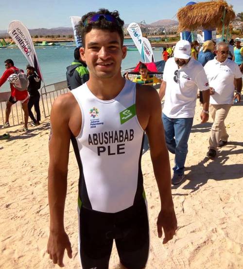 لاعب الترايثلون عبد الله أبو شباب يحقق الميدالية البرونزية في سباق العقبة الدولي