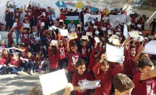 فلسطين تحتفل بكرة الطائرة المصغرة بعامها التاسع بمدرسة بريدج اكاديمي بالرام