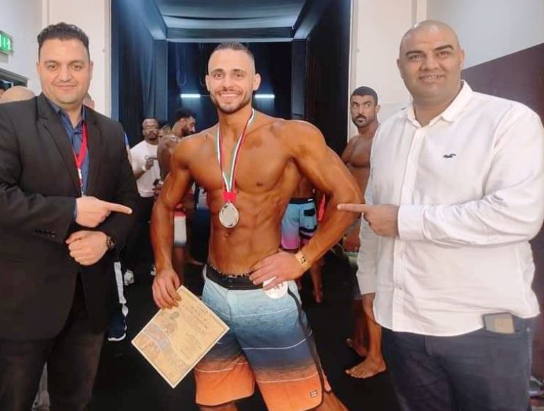 فلسطين تحصد الميدالية الذهبية في بطولة عجمان الدولية لبناء الأجسام